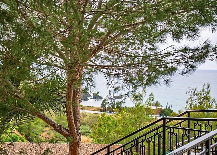 Seaview Paradise With Private Pool & Jacuzzi In Paphos Vilă Pomos